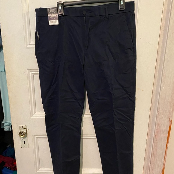 Berkeley Jensen Utility Travel Pants - Picture 2 of 6